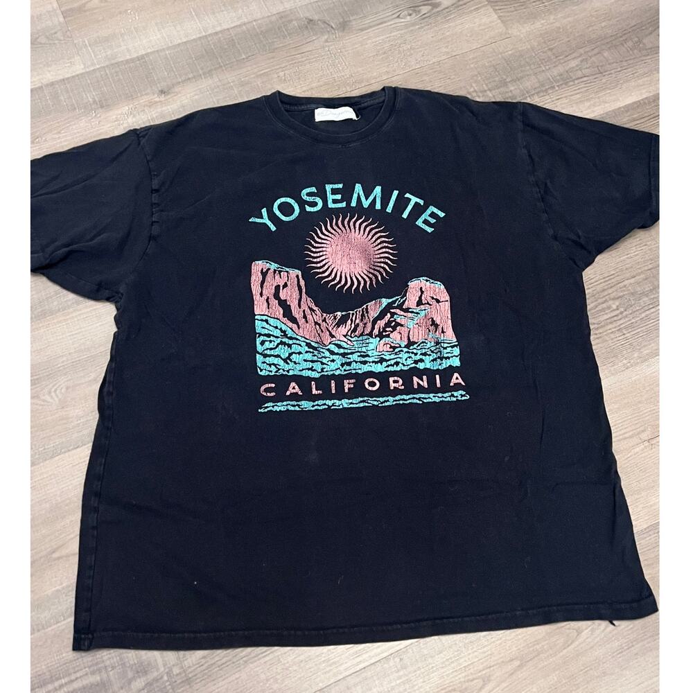 Girl Dangerous Yosemite California Distressed T-shirt